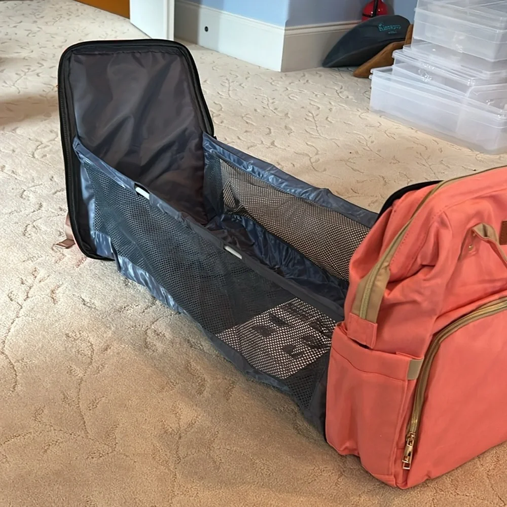 DEBUG BABY BAG WITH CHANGING STATION NWOT
